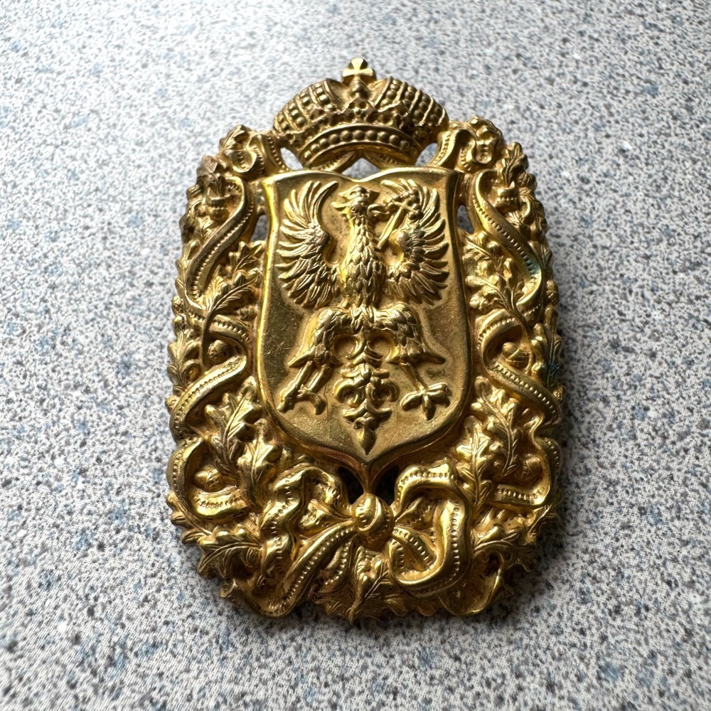 Miriam Haskell Gold coat of arms vintage 1960s brooch jewelry pin shield 50s - Picture 9 of 15